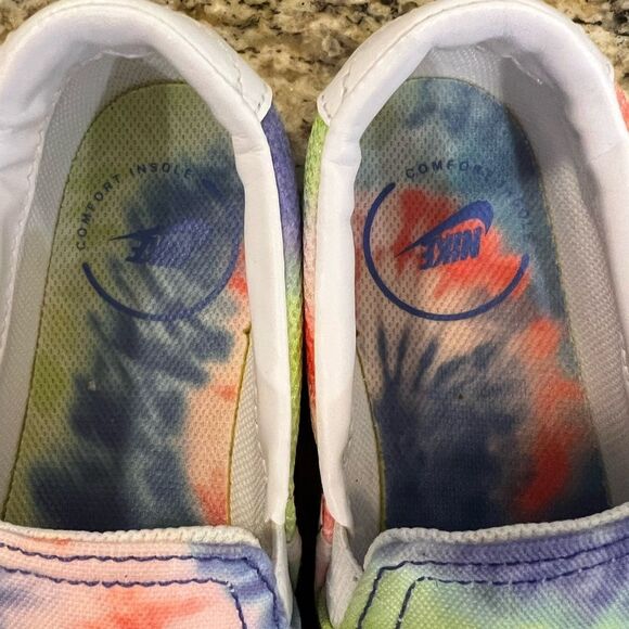 Nike tye dye slip on sneakers women’s 6 - Picture 2 of 8